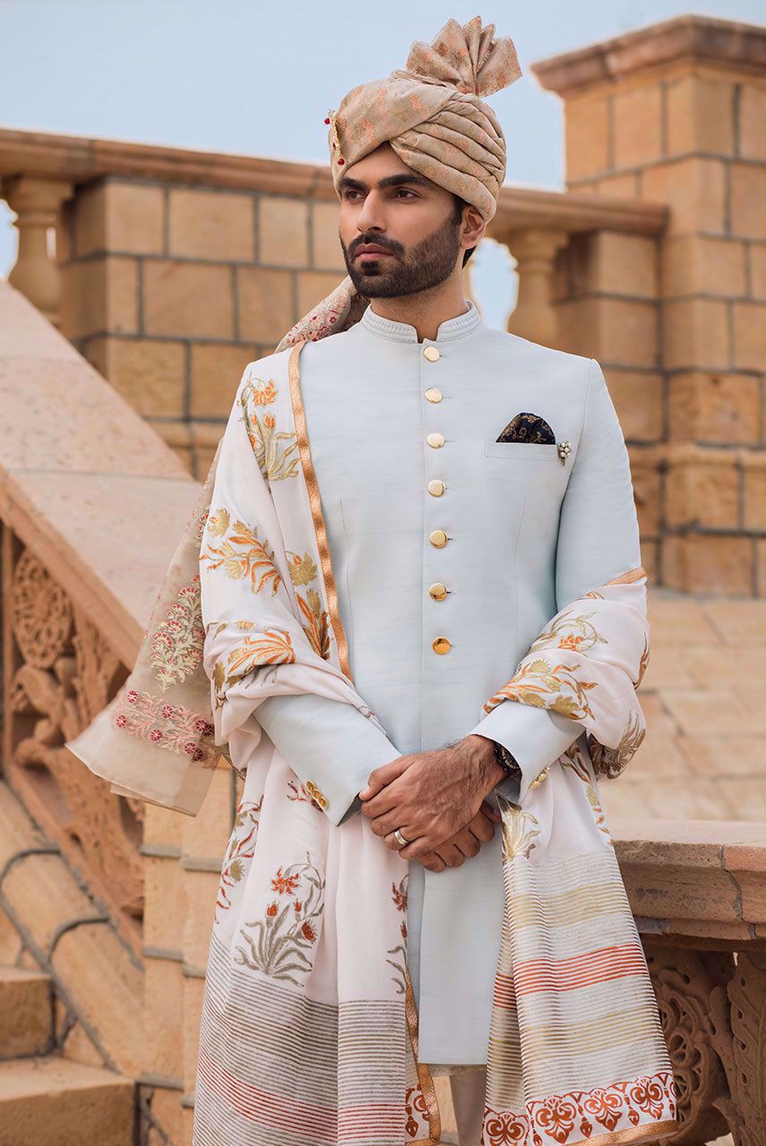 Must-have Accessories for Every Pakistani and Indian Groom