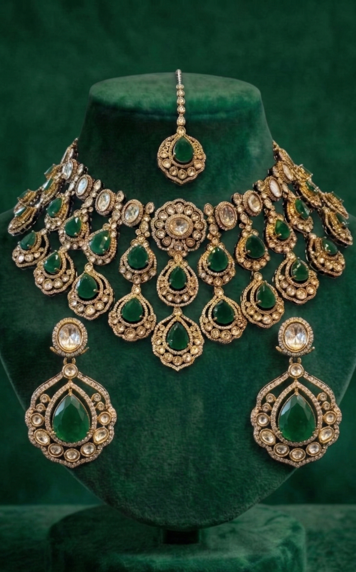 Zareen Emerald Cascade Set