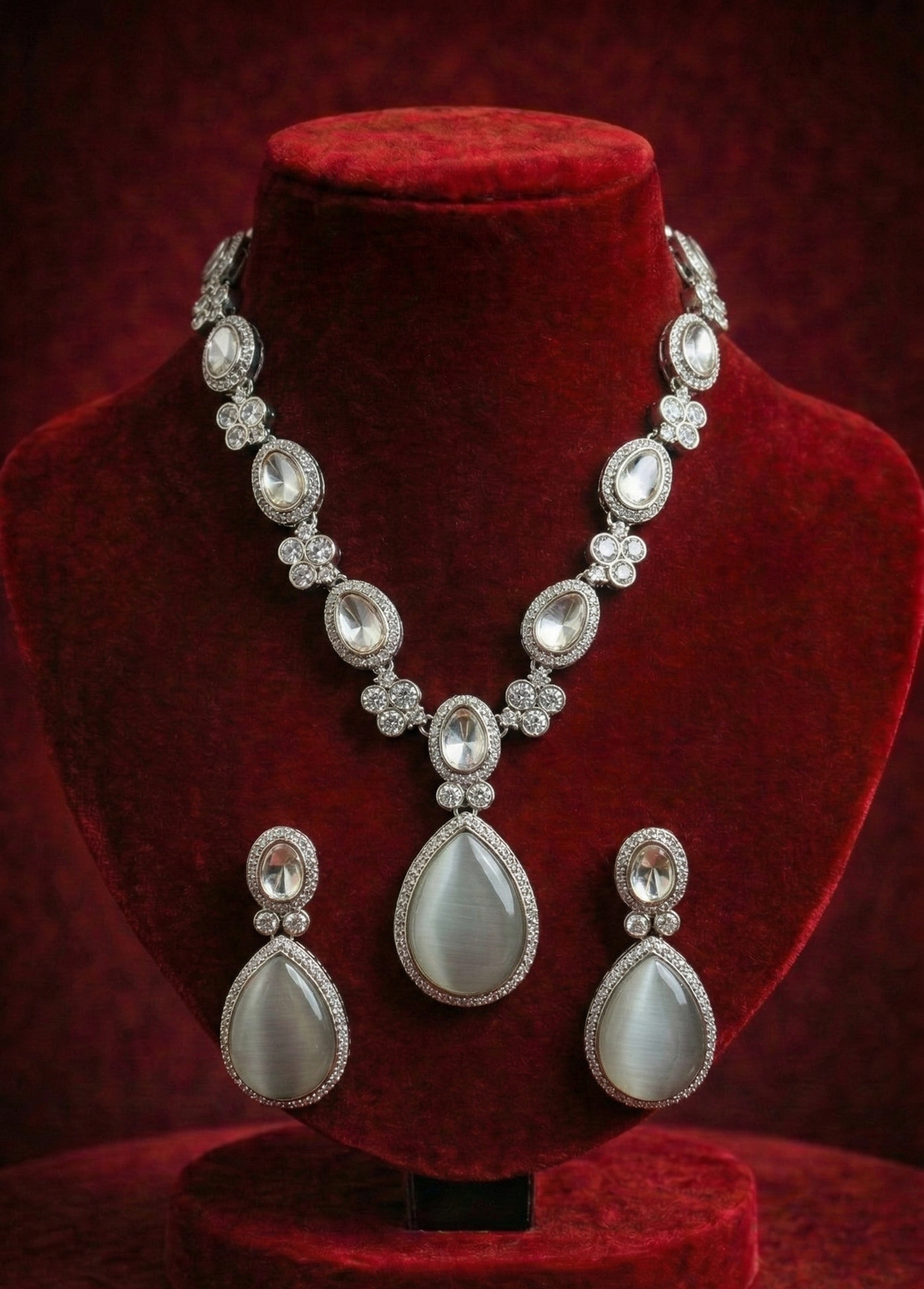 Ivory Crystal Cascade Set