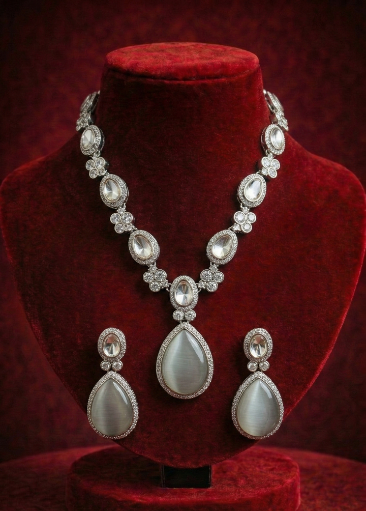 Ivory Crystal Cascade Set