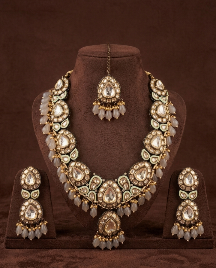 Champagne Kundan Majesty Set