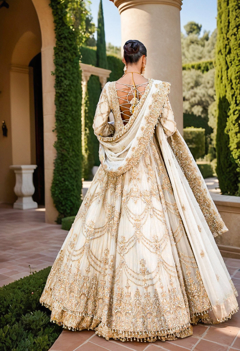 Aafia- Pakistani Bridal Farshi Lehenga Karigur Aafia- Pakistani Bridal Farshi Lehenga Karigur