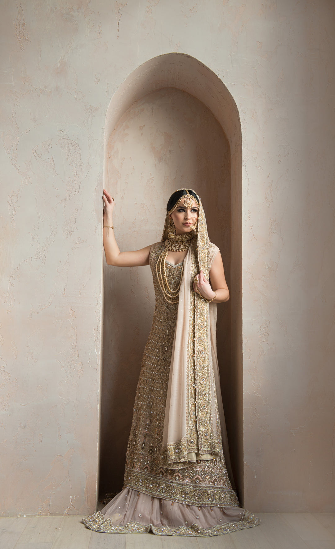 Dusty Rose- Pakistani Bridal dress Karigur Dusty Rose- Pakistani Bridal dress Karigur